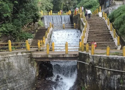 Chikmagalur Tourist Places - Honnammana Halla Falls