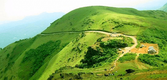 mullayanagiri peak in chikmagalur